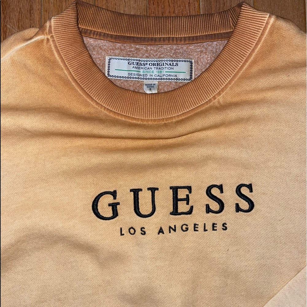 GUESS Sweater - Picture 2 of 3